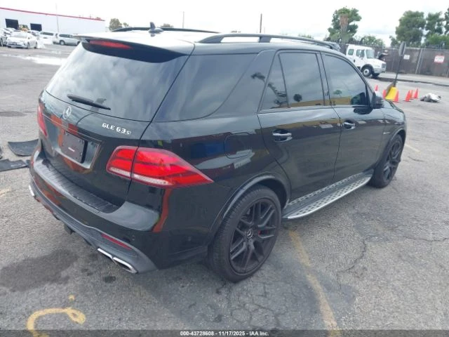 Mercedes-Benz GLE 63 S AMG 4MATIC* КОжа* Подгрев* Обдухване* Кейлес* Blind Sp - изображение 4