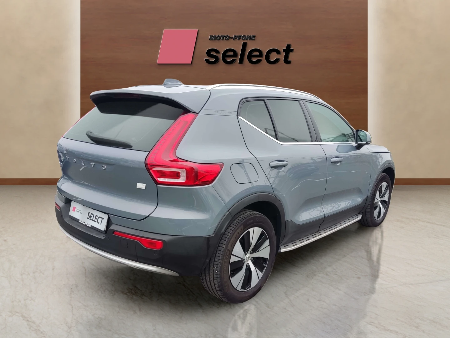 Volvo XC40 1.5L - изображение 3