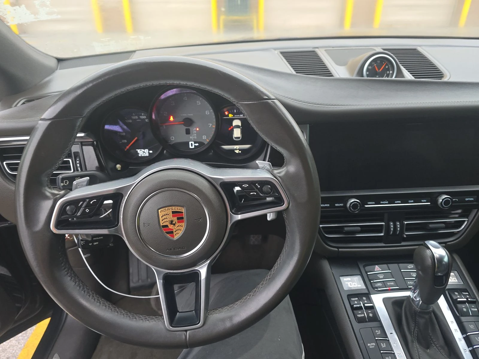 Porsche Macan S ФИКСИРАНА ЦЕНА! BOSE/ОБДУХВАНЕ/ПОДГРЕВИ - изображение 9