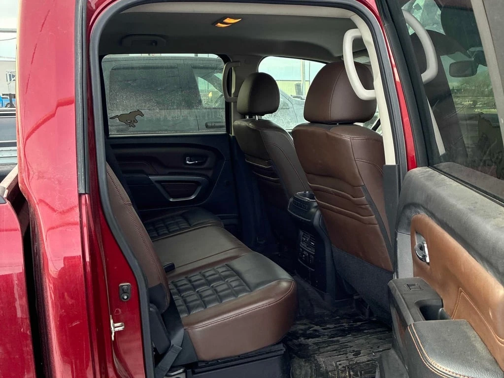 Nissan Titan crew cab * 4WD Diesel * CARFAX *  | Mobile.bg � ����������� 14