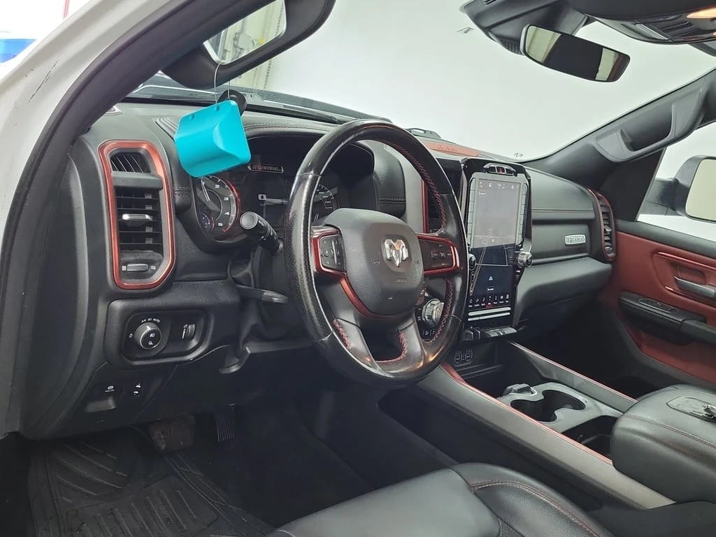 Dodge RAM 1500 REBEL CREW CAB SHORT BED  CARFAX - изображение 9