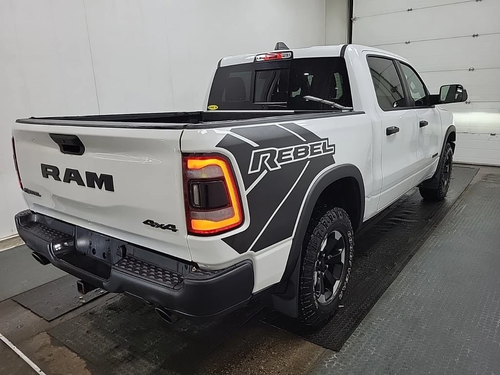 Dodge RAM 1500 REBEL CREW CAB SHORT BED  CARFAX - изображение 3