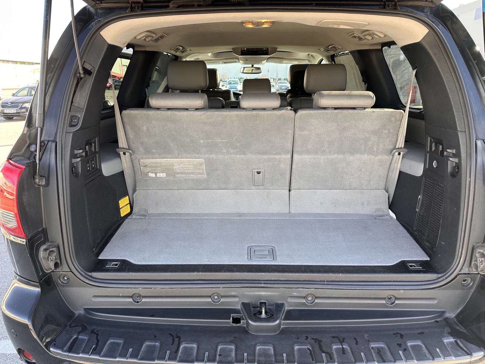 Toyota Sequoia, снимка 16 - Автомобили и джипове - 53840954