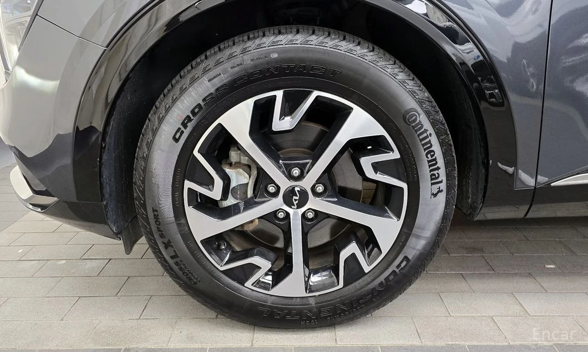 Kia Sportage DIGITAL* ОБДУХВАНЕ* КОЖА* КАМЕРА, снимка 5 - Автомобили и джипове - 53989509