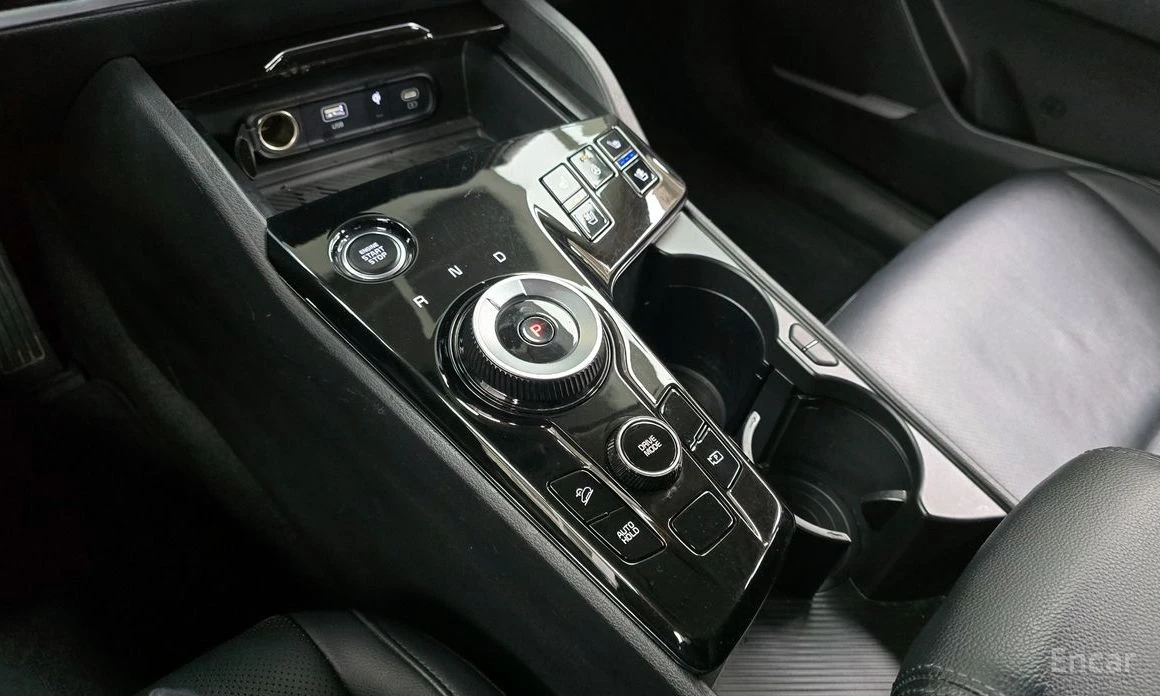 Kia Sportage DIGITAL* ОБДУХВАНЕ* КОЖА* КАМЕРА, снимка 9 - Автомобили и джипове - 53989509