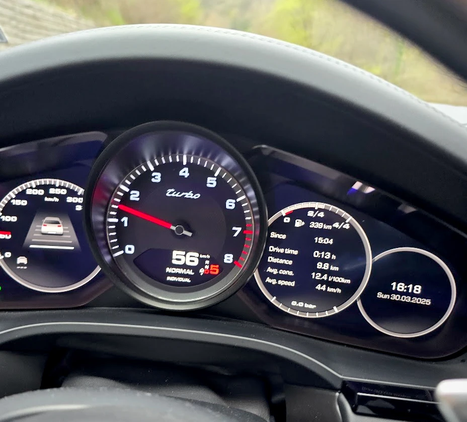 Porsche Cayenne Turbo * Carbon * SportChrono * Лизинг, снимка 12 - Автомобили и джипове - 54492932