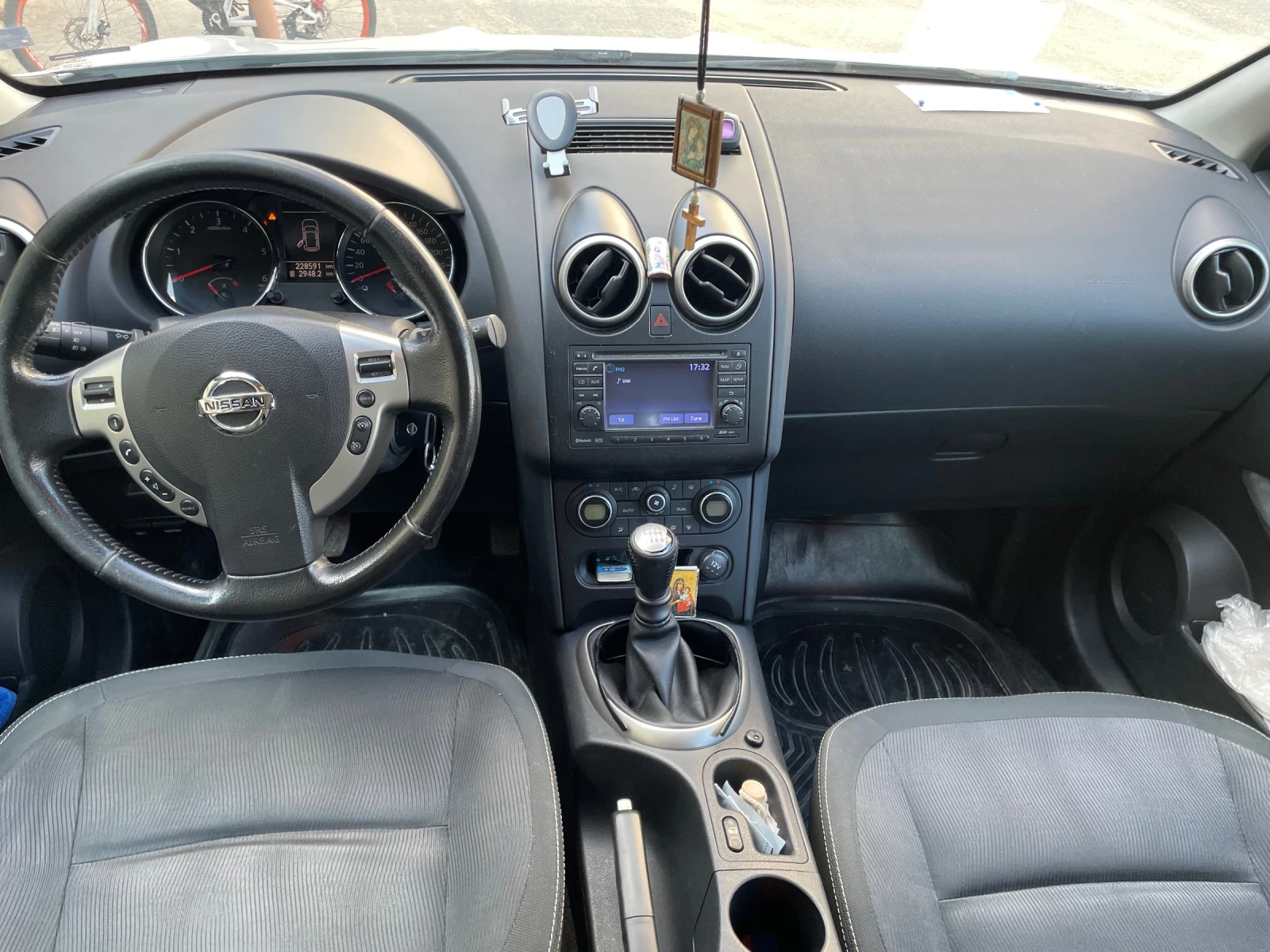 Nissan Qashqai 1.5 DCI , снимка 5 - Автомобили и джипове - 55195159