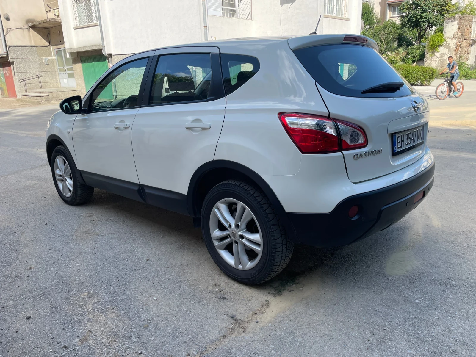 Nissan Qashqai 1.5 DCI , снимка 4 - Автомобили и джипове - 55195159