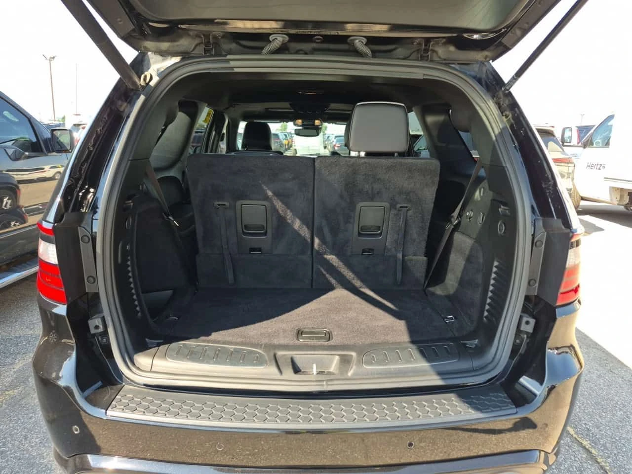 Dodge Durango  R/T PLUS | CARFAX | ЦЕНА ДО БЪЛГАРИЯ , снимка 15 - Автомобили и джипове - 55281328