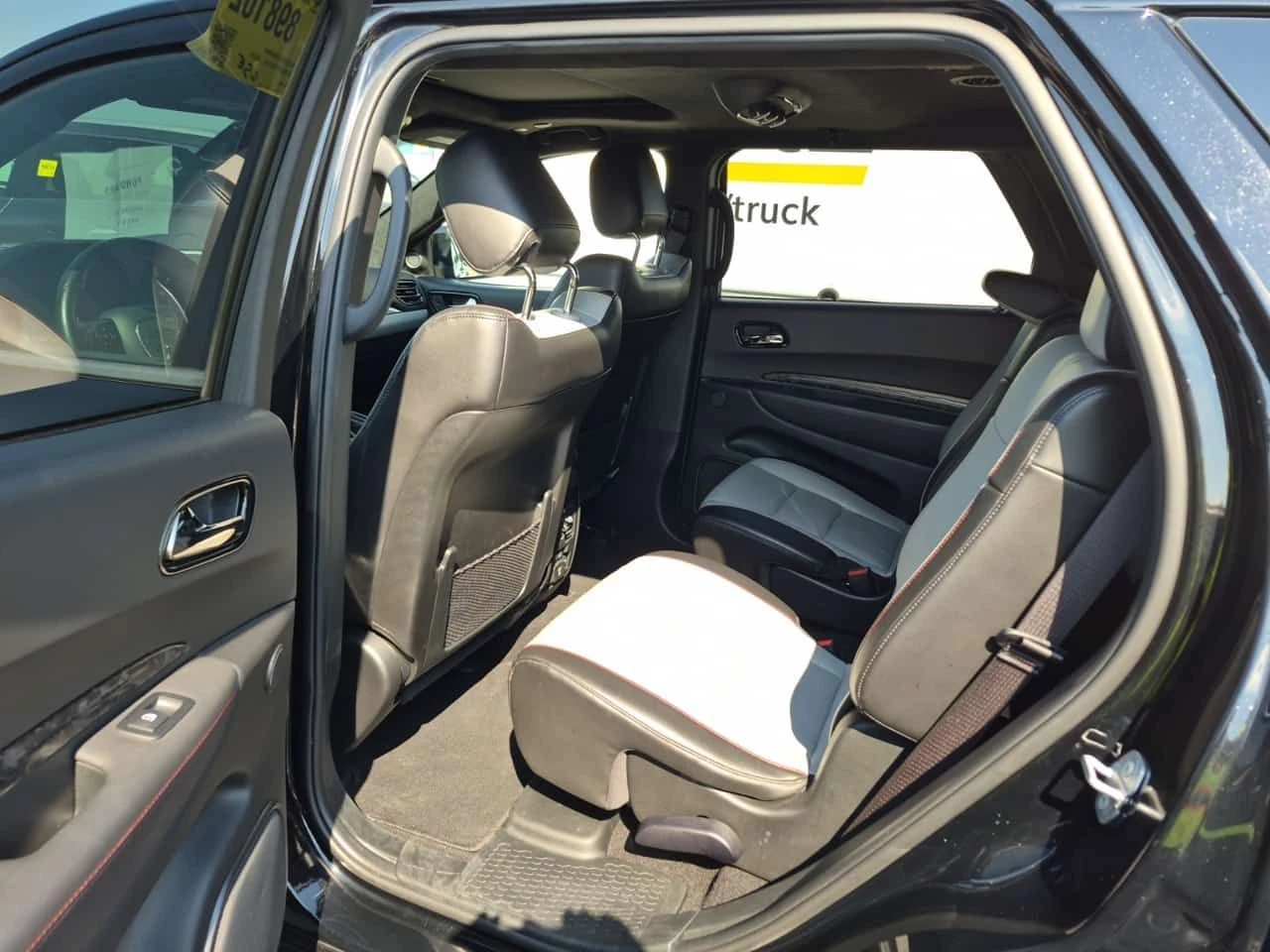 Dodge Durango  R/T PLUS | CARFAX | ЦЕНА ДО БЪЛГАРИЯ , снимка 12 - Автомобили и джипове - 55281328