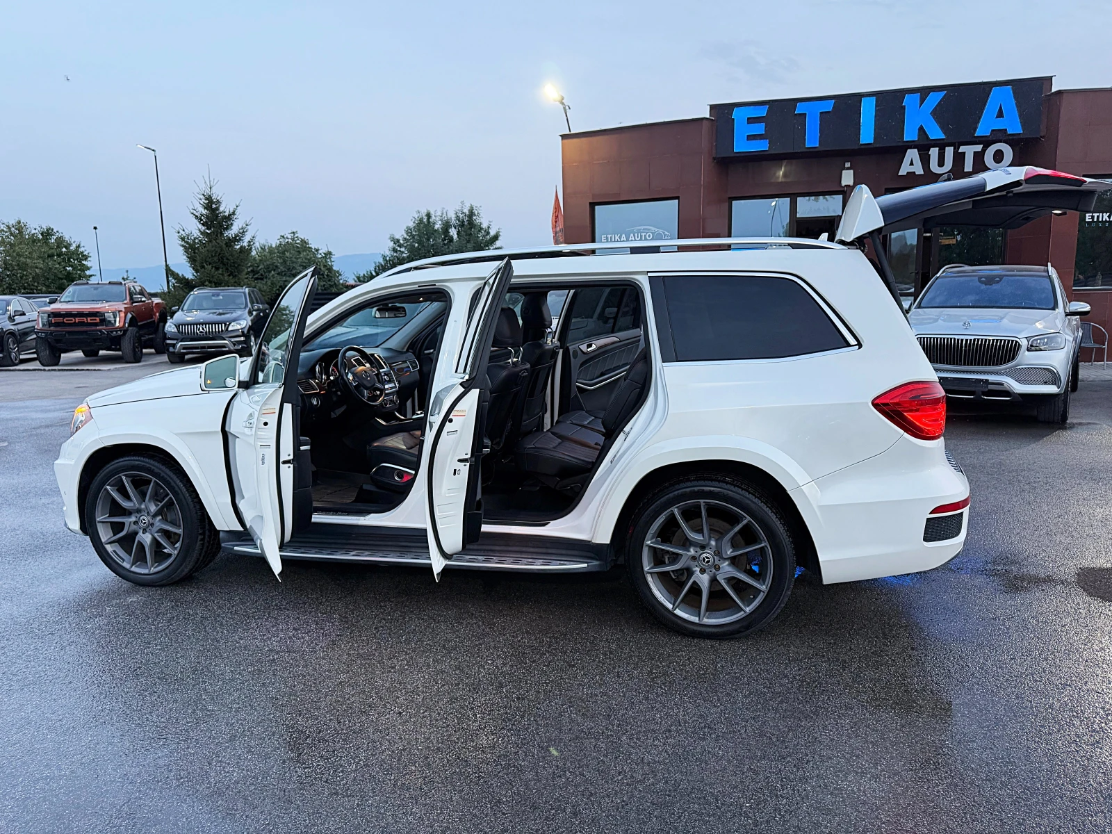 Mercedes-Benz GL 350 AMG-KEYLESS GO-HARMAN KARDON-KAMERA-PANORAMA FULL!, снимка 13 - Автомобили и джипове - 55879918