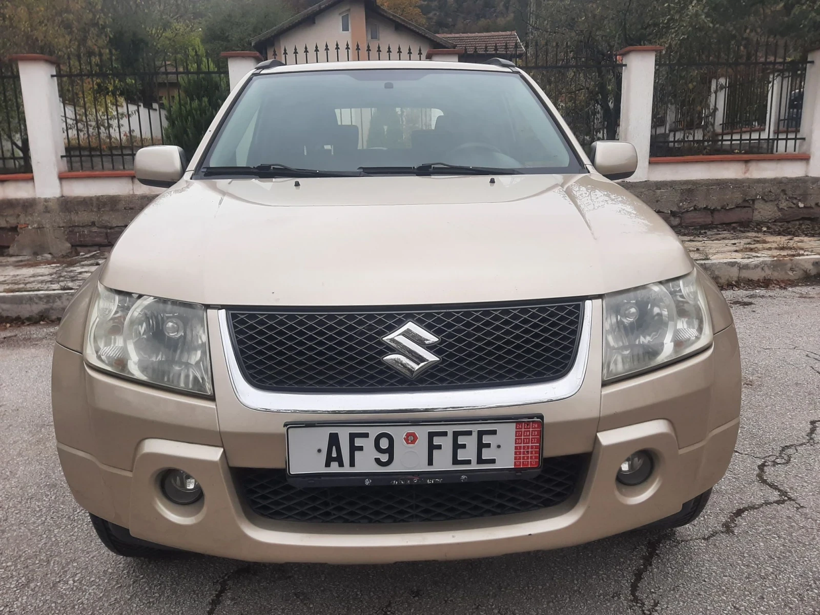 Suzuki Grand vitara 1.6i KLIMATRON 4x4, снимка 2 - Автомобили и джипове - 56747997