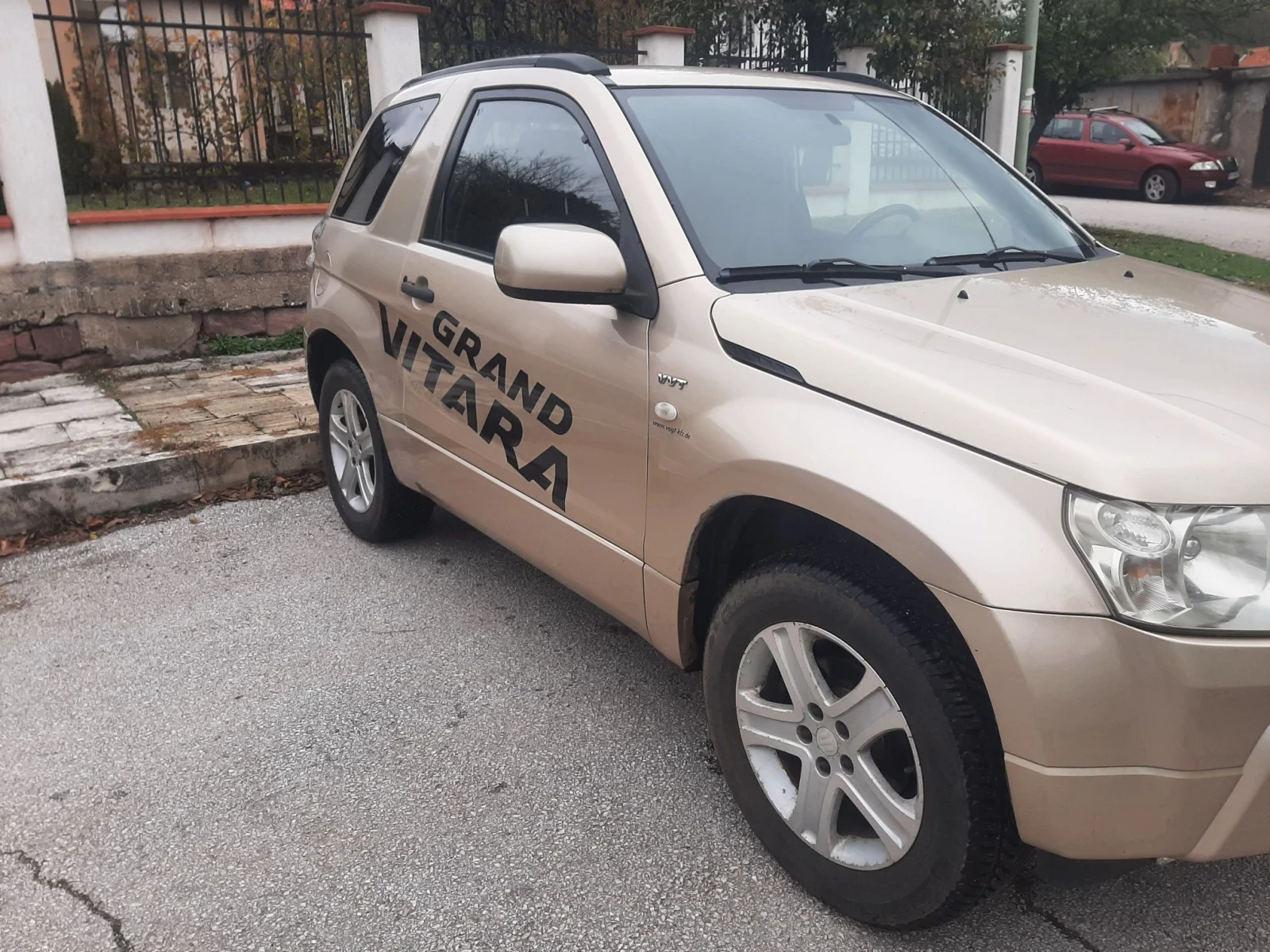 Suzuki Grand vitara 1.6i KLIMATRON 4x4, снимка 7 - Автомобили и джипове - 56747997