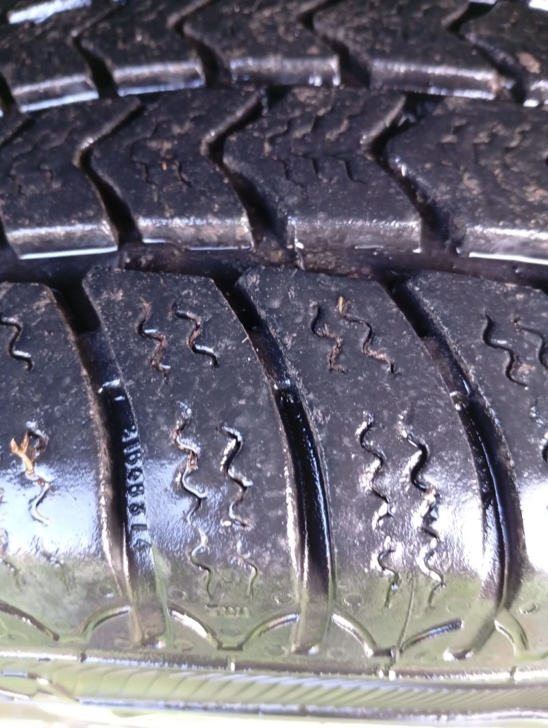 VW T5 2.0 TDI, снимка 8 - Бусове и автобуси - 51947819