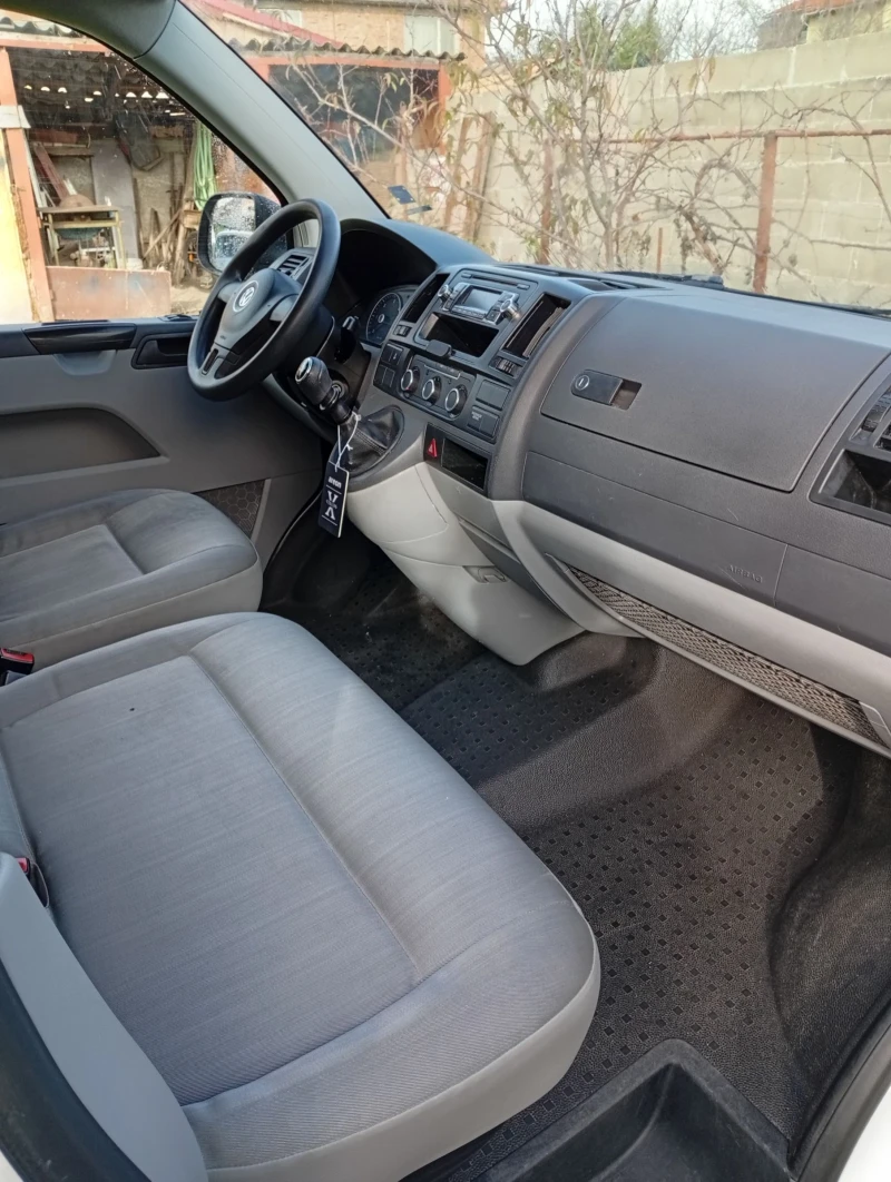 VW T5 2.0 TDI, снимка 14 - Бусове и автобуси - 51947819