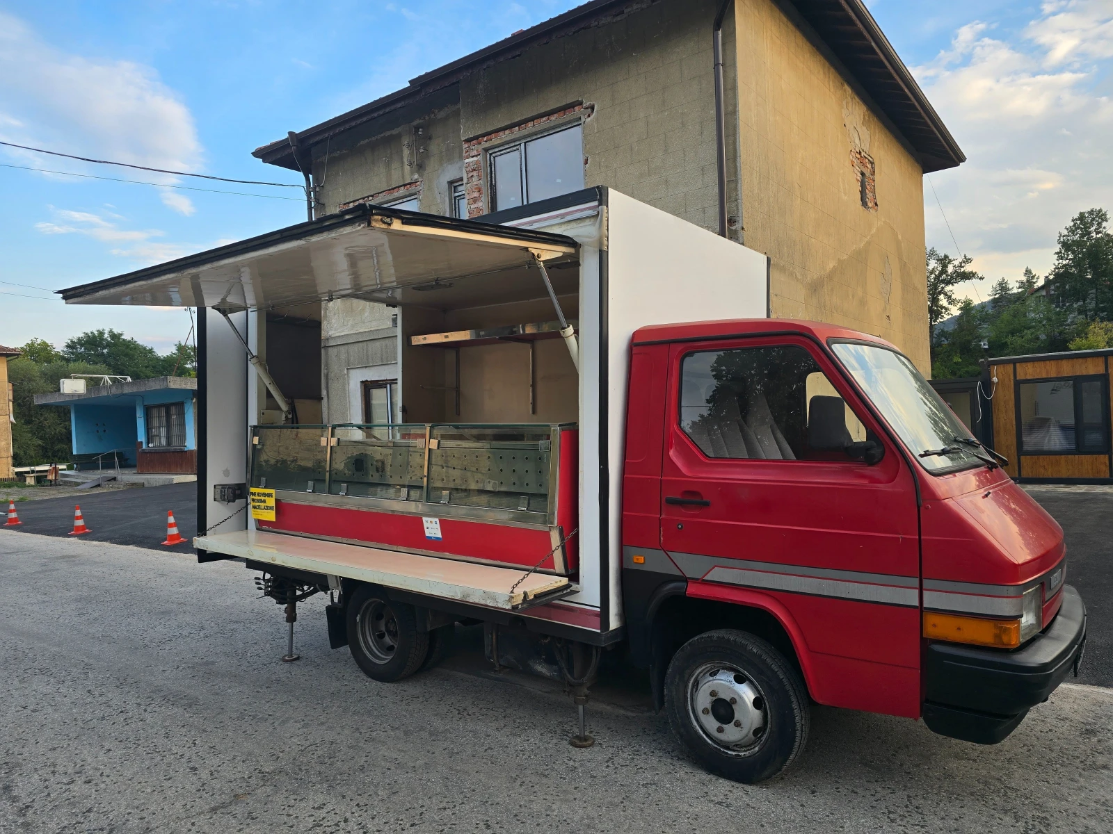 Nissan Trade -������� | Mobile.bg � ����������� 12