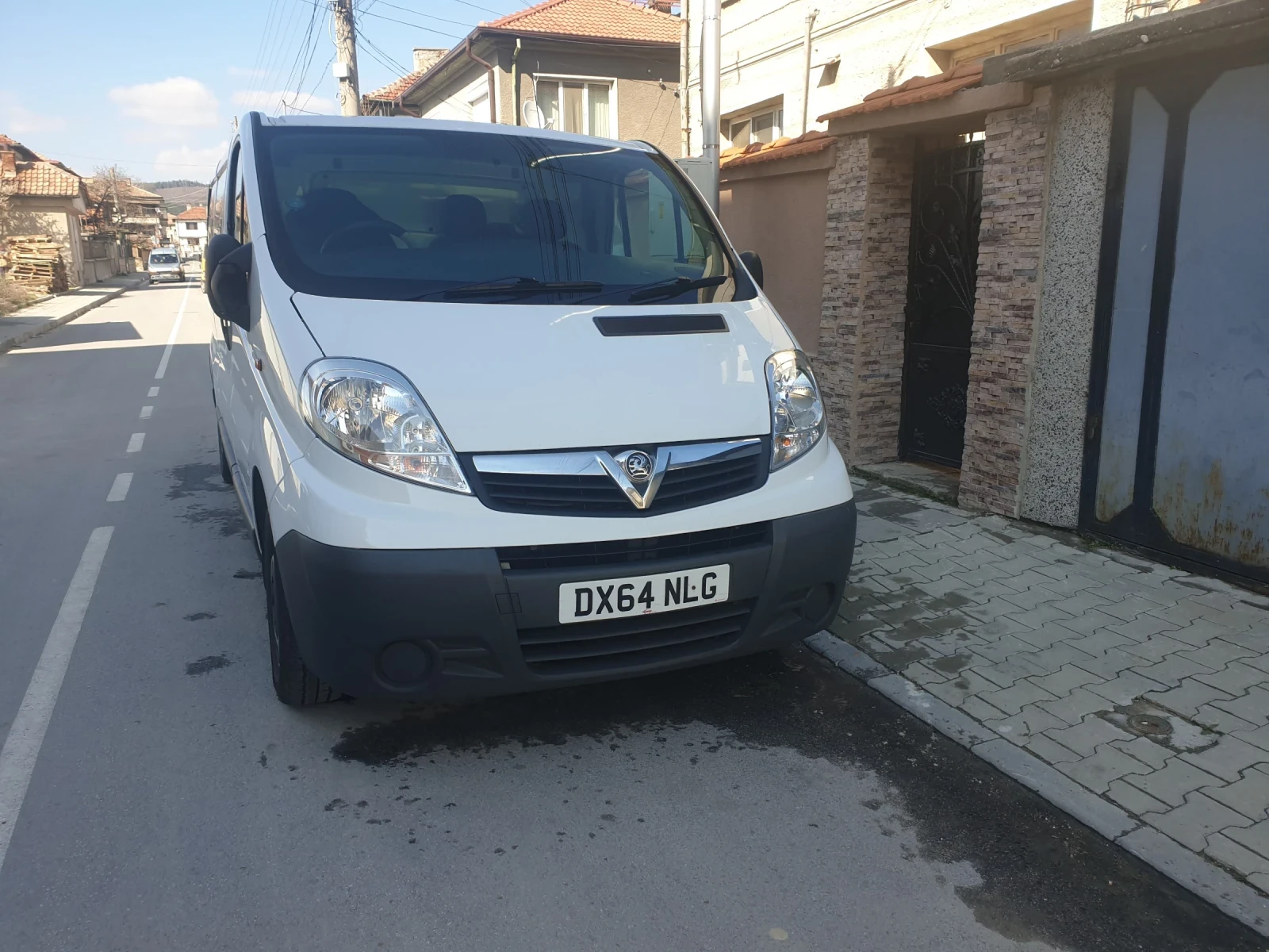 Opel Vivaro, снимка 4 - Бусове и автобуси - 55804734
