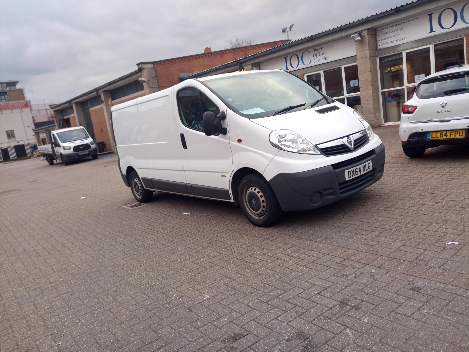 Opel Vivaro, снимка 2 - Бусове и автобуси - 55804734