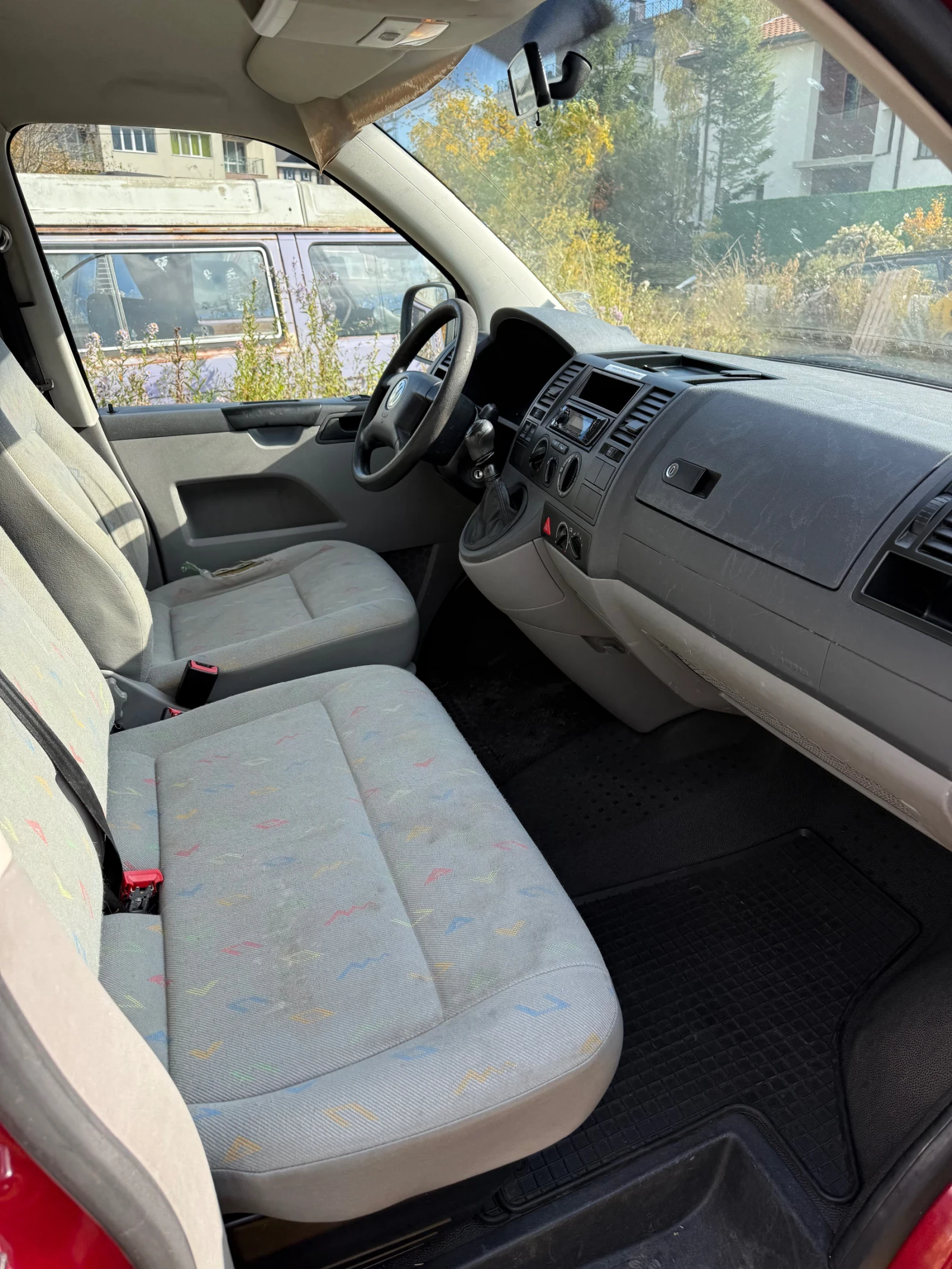 VW T5 1, 9 TDI, снимка 5 - Бусове и автобуси - 56543820