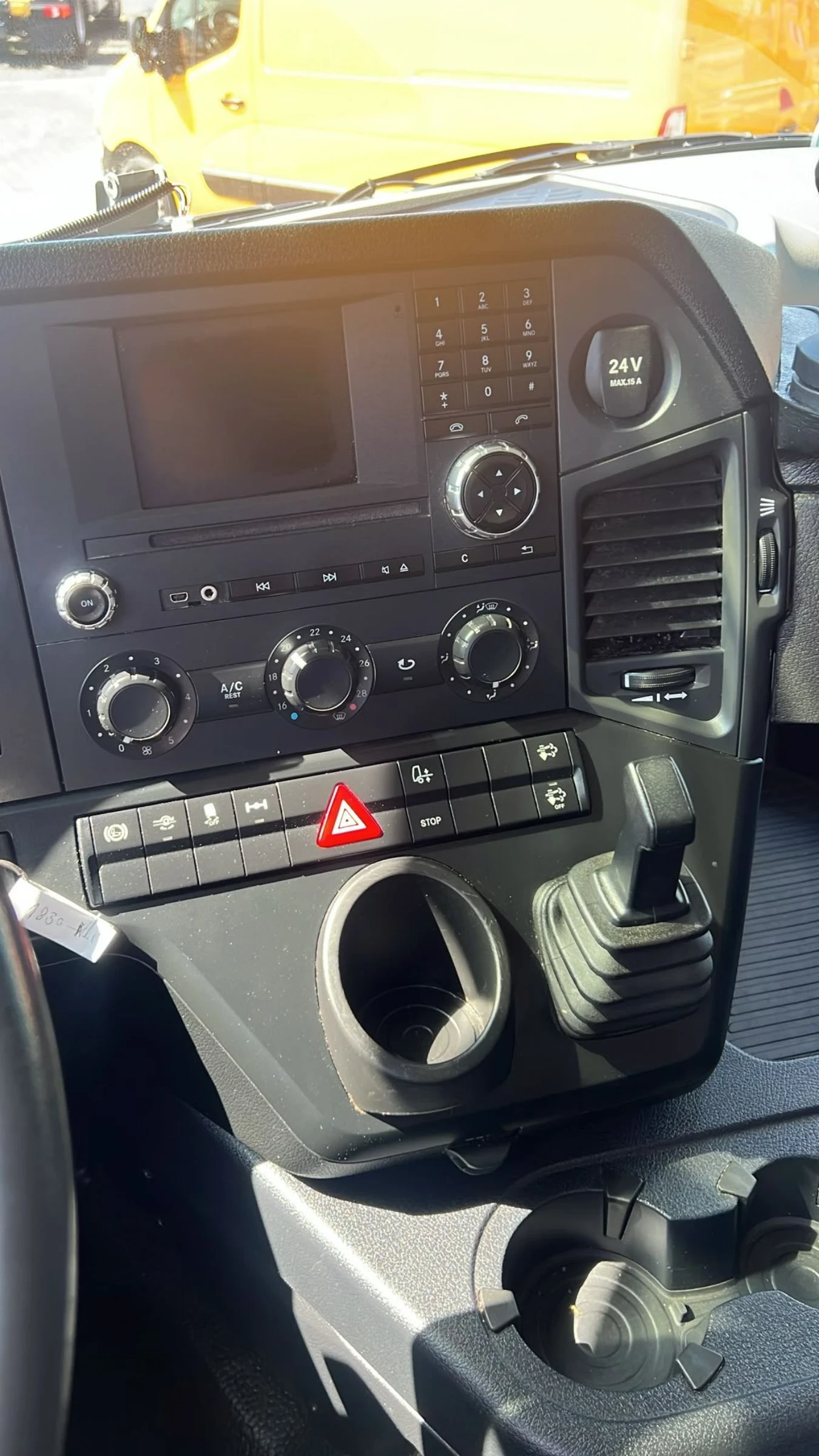 Mercedes-Benz Antos 1830 Termoking , снимка 11 - Камиони - 55317932