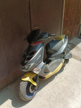  Aprilia Sr