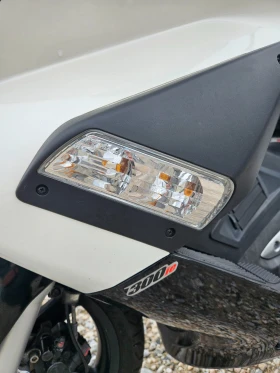 Aprilia Sr MAX 300 , снимка 8