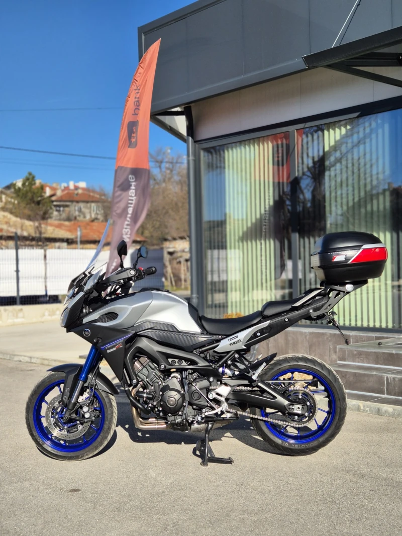Yamaha Mt-09 Tracer AKRAPOVIC 15000км!!!Нов внос ШВЕЙЦАРИЯ!, снимка 4 - Мотоциклети и мототехника - 52938871