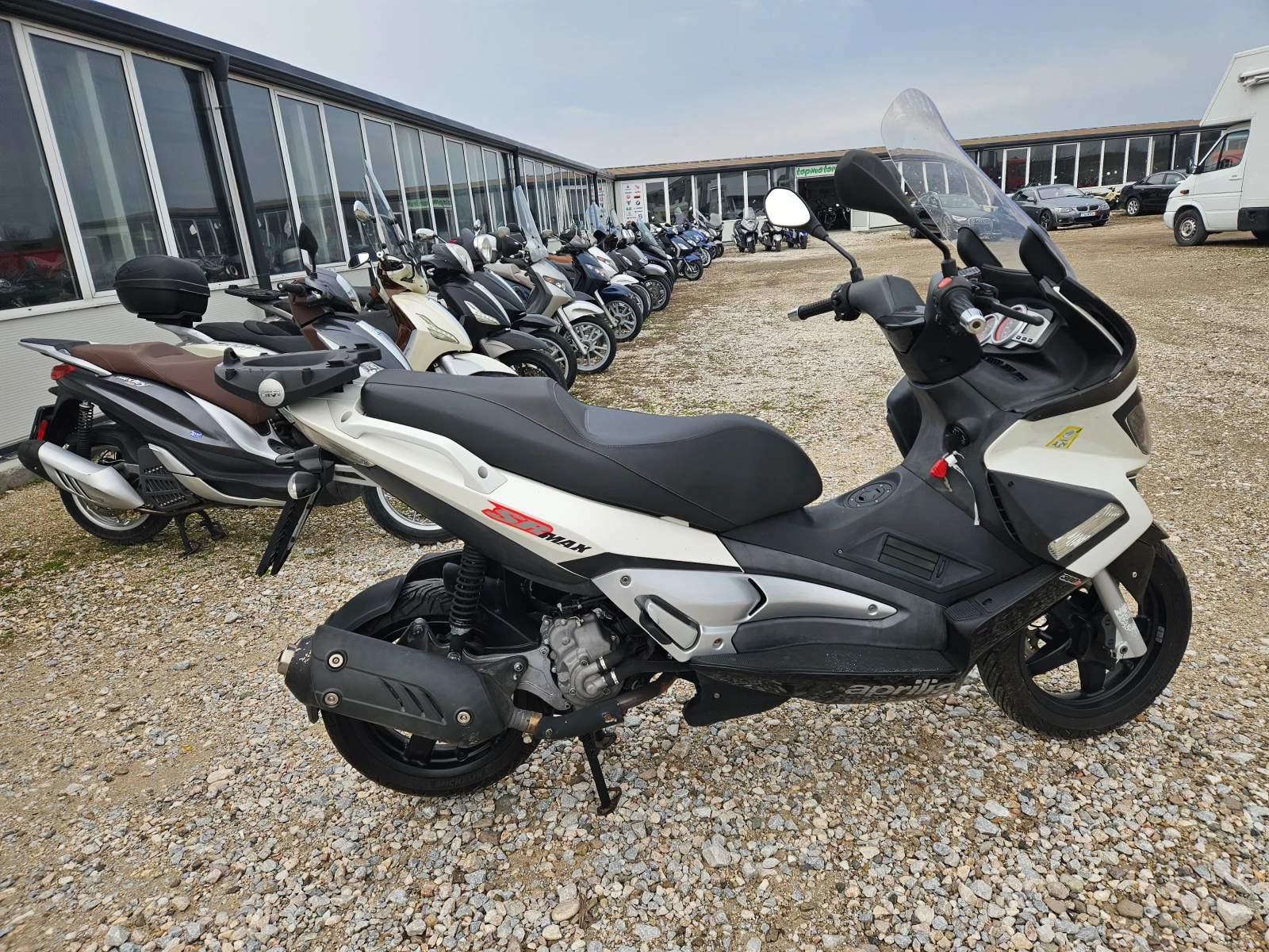 Aprilia Sr MAX 300  - изображение 5