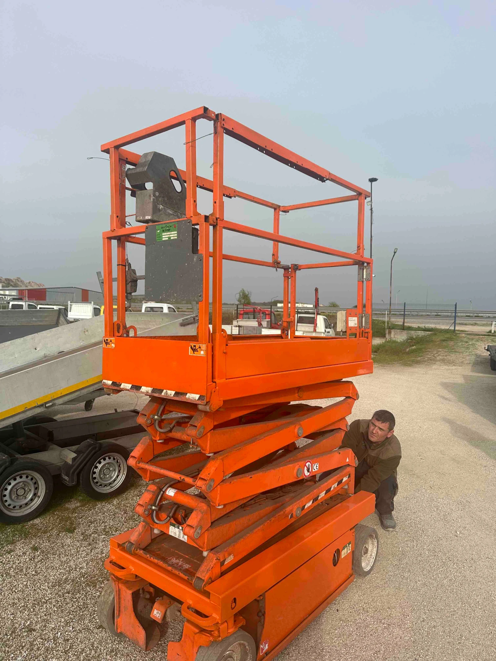    Skyjack SJIII-3219 Scissor Lift | Mobile.bg   13