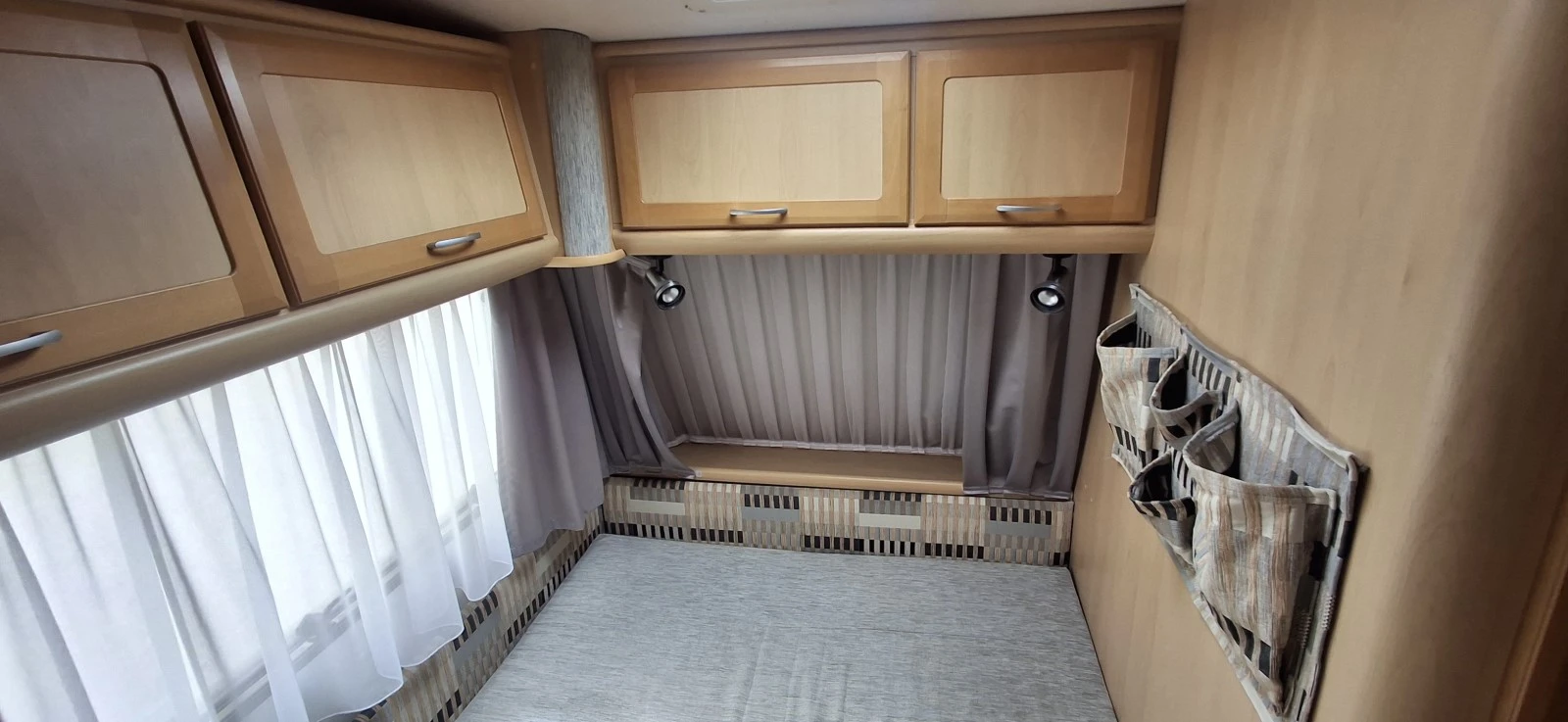 Каравана TEC Travel King 460TDF, снимка 14 - Каравани и кемпери - 54895481
