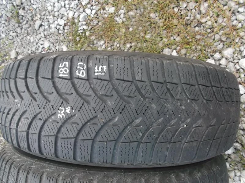 Гуми Зимни 185/60R15, снимка 2 - Гуми и джанти - 16386174