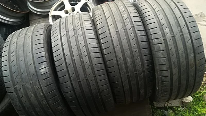 Гуми Летни 245/45R18, снимка 2 - Гуми и джанти - 25339769