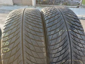 Гуми Зимни 225/45R18, снимка 3 - Гуми и джанти - 39389462