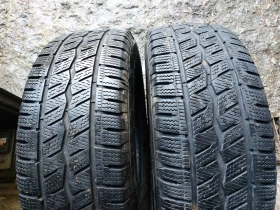 Гуми Зимни 235/65R16, снимка 2 - Гуми и джанти - 48806035