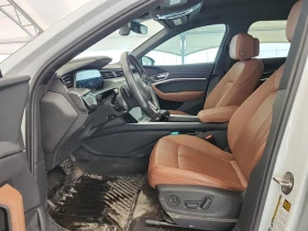 Audi E-Tron Progressiv* 360View* Pan/Roof* Apple CarPlay* Keyl, снимка 7
