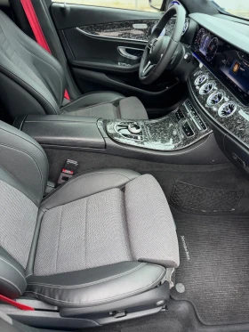 Mercedes-Benz E 220 АМГ, снимка 13