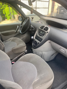 Citroen Xsara picasso, снимка 7 - Автомобили и джипове - 44470898