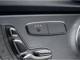 Mercedes-Benz C 400 AMG Line V6 * Фиксирана цена до България * CARFAX  | Auto.bg — изображение 13