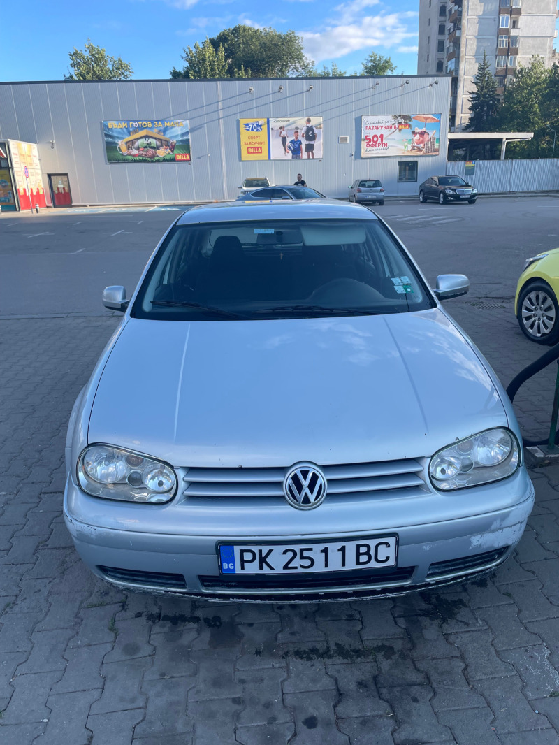 VW Golf 4 1.6, снимка 1 - Автомобили и джипове - 46471413