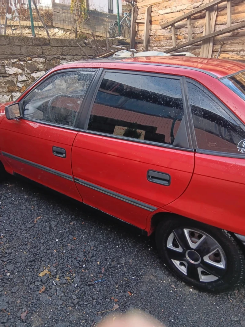 Opel Astra, снимка 2 - Автомобили и джипове - 48298404