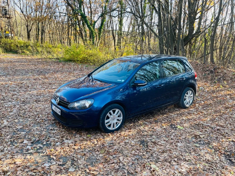 VW Golf 1.6 TDI, снимка 2 - Автомобили и джипове - 49498983