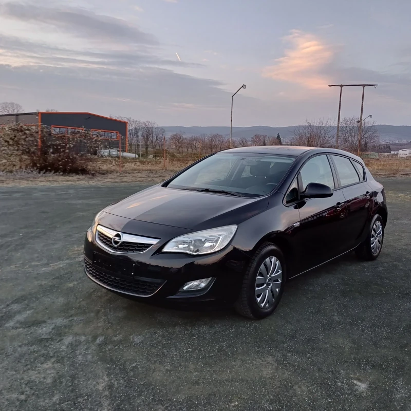 Opel Astra 1, 4-101к.с., снимка 1 - Автомобили и джипове - 48681486