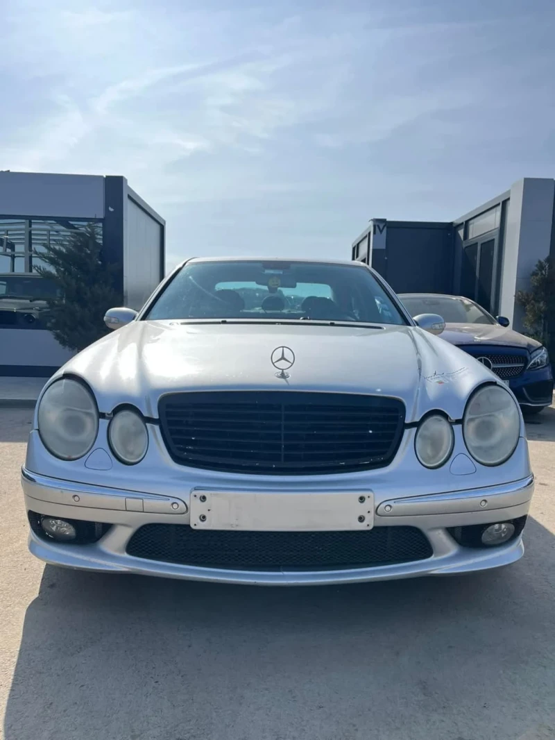 Mercedes-Benz E 320, снимка 1 - Автомобили и джипове - 49313249