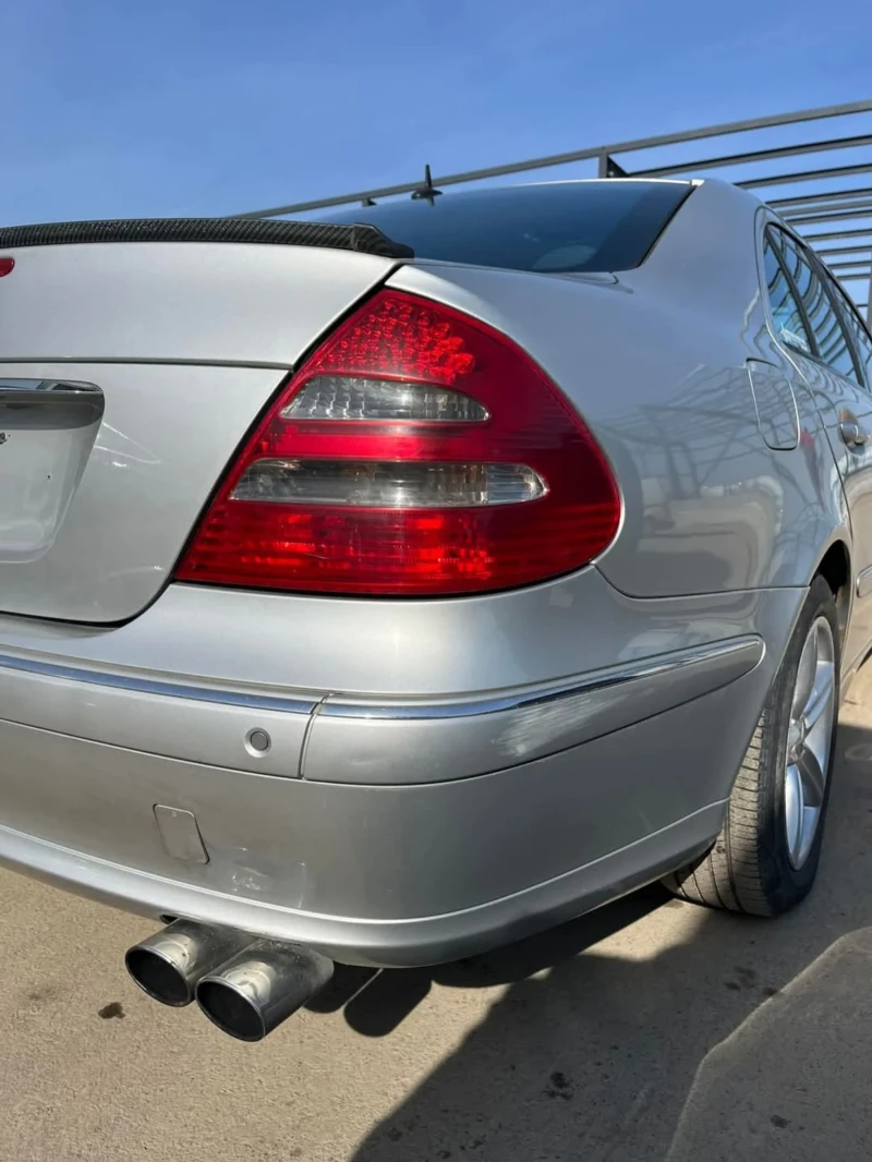 Mercedes-Benz E 320, снимка 5 - Автомобили и джипове - 49313249