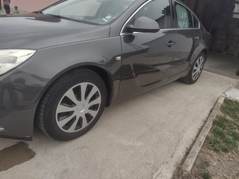 Opel Insignia 1.6-16V-180к.с-ГАЗ-БЕНЗИН 75000 км., снимка 12 - Автомобили и джипове - 50980495