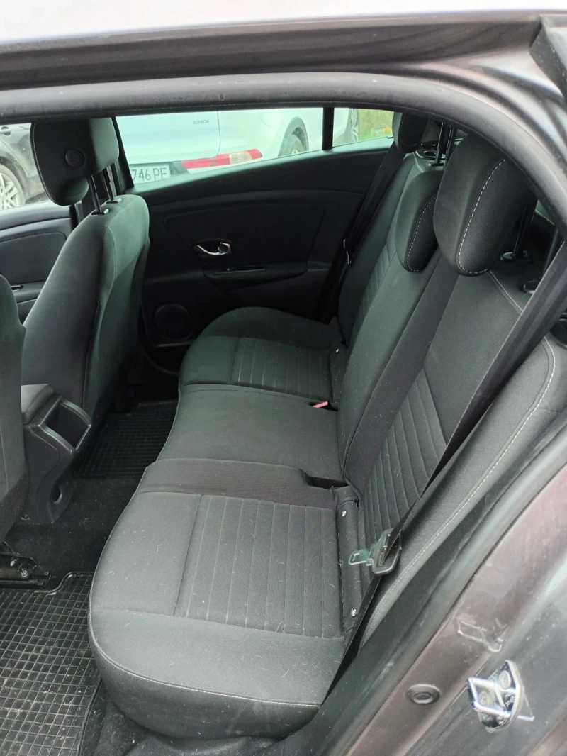 Renault Megane Renault Megane 1.5 DCi, снимка 8 - Автомобили и джипове - 52378900