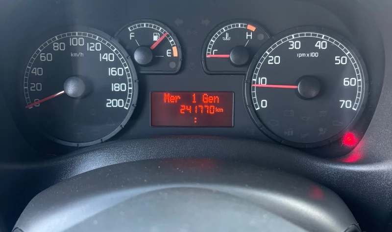 Fiat Doblo 1.3D , снимка 11 - Автомобили и джипове - 52645813