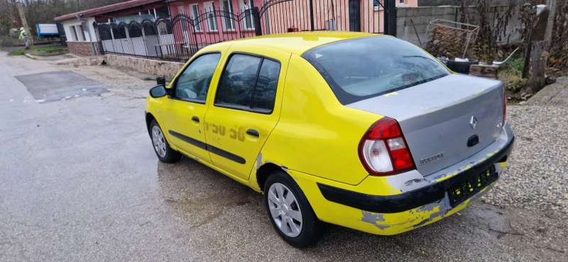 Renault Clio На части
