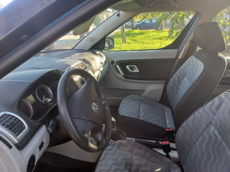 Skoda Roomster, снимка 4 - Автомобили и джипове - 52672904