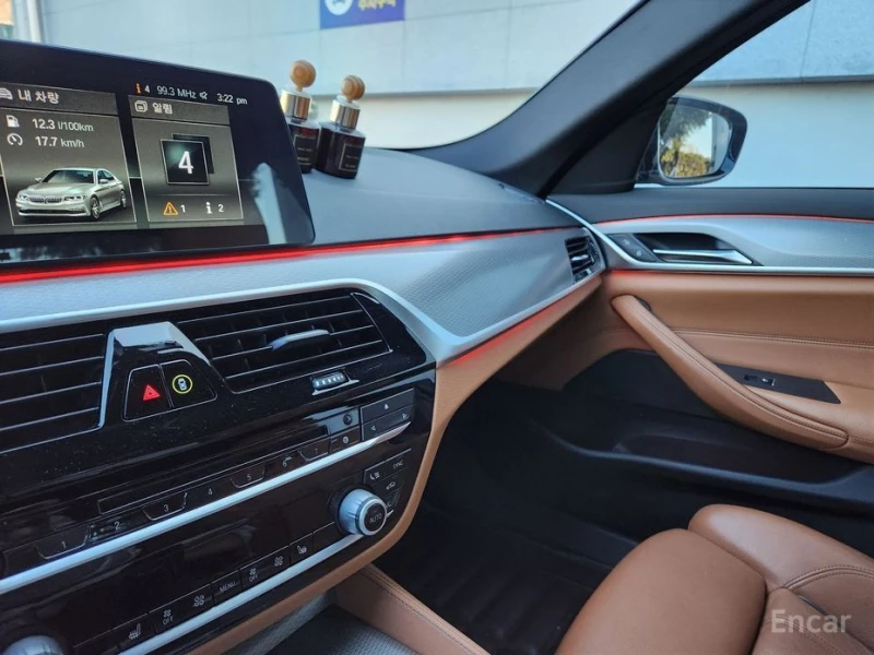 BMW 520, снимка 8 - Автомобили и джипове - 53206841